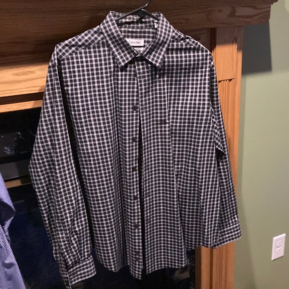 Calvin Klein Button Down Shirt - Picture 1 of 3